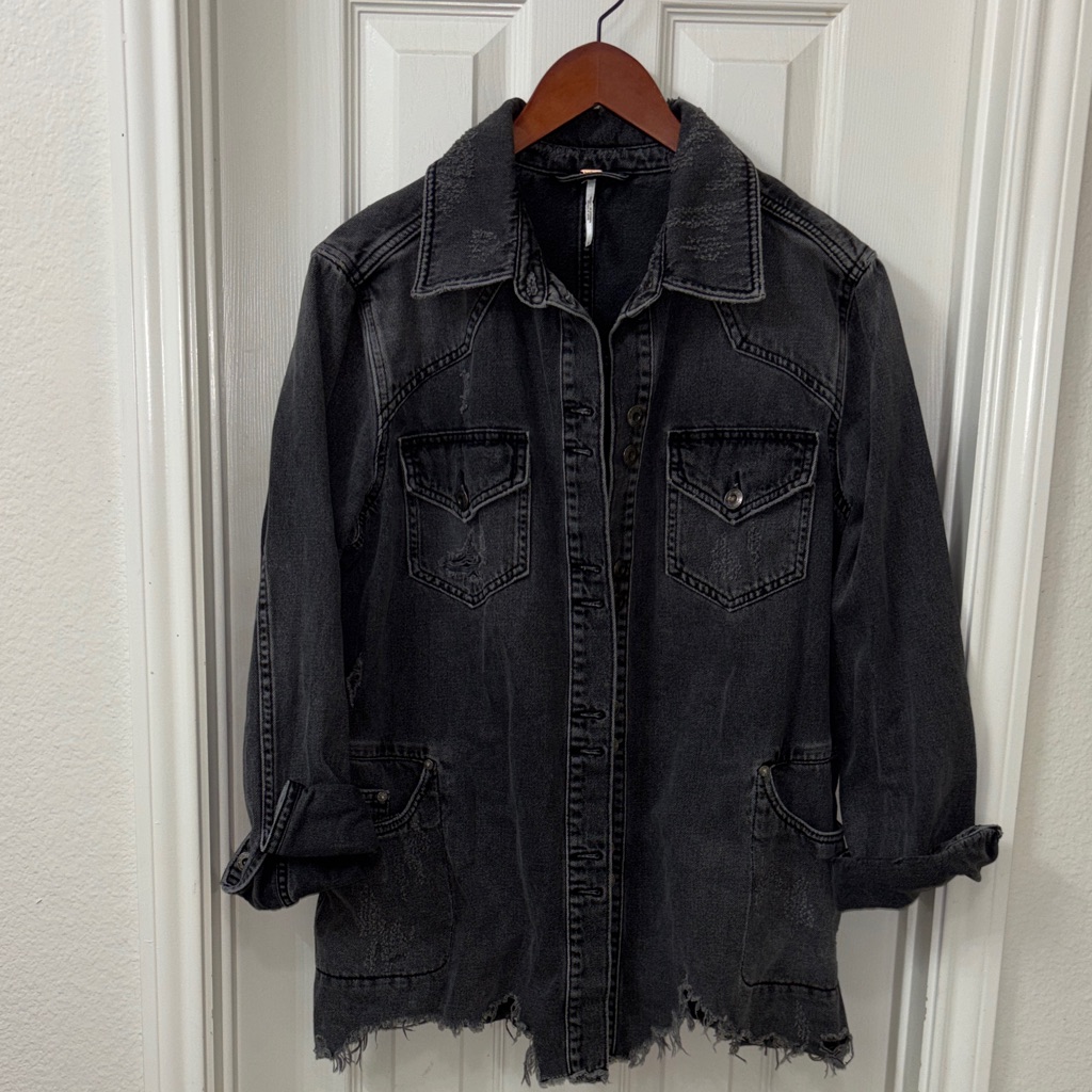 Free People Jacket Womens Small Black Faded Denim Frayed Hem Boho Button